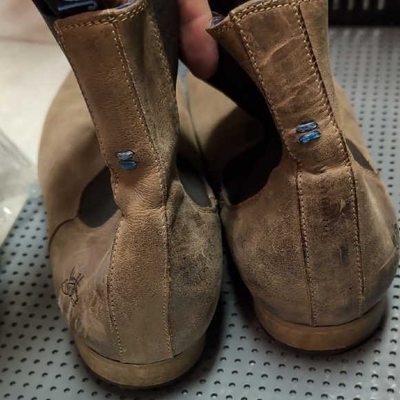 John Fluevog "Radio" Chelsea Brown Leather Boots - Picture 5 of 12